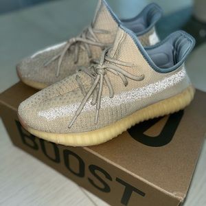 adidas Yeezy 350 Boost V2